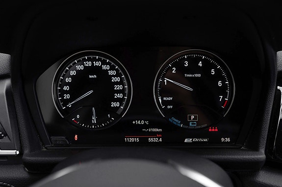 BMW 225xe 19 of 26