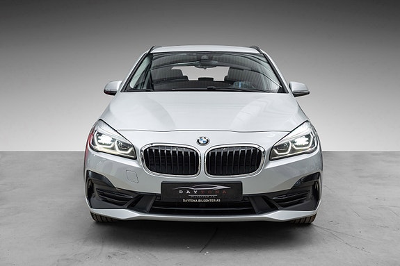 BMW 225xe 7 of 25