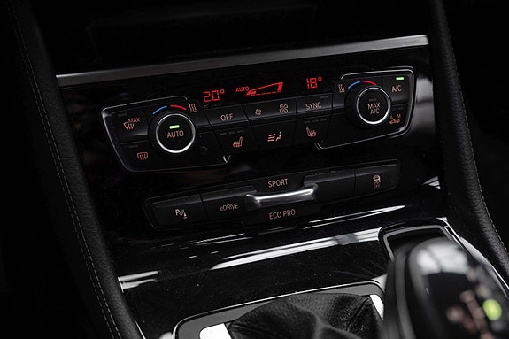 BMW 225xe 13 of 25