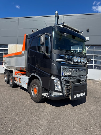Volvo FH540 dumper med brøytefeste og salthydraulikk 4 of 13