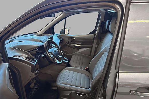 Ford Transit Connect 7 of 15