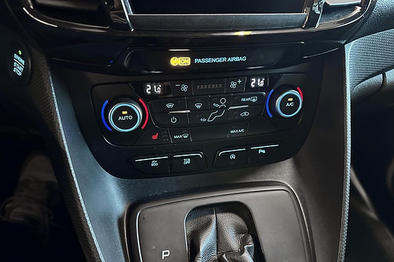 Ford Transit Connect 13 of 15