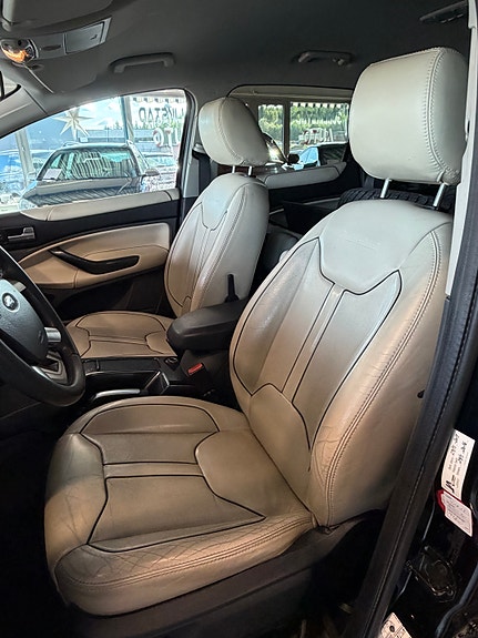 Ford Kuga 13 of 30