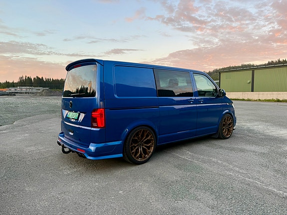 Volkswagen Transporter 4 of 13