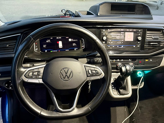 Volkswagen Transporter 8 of 13