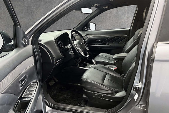 Mitsubishi Outlander 14 of 23