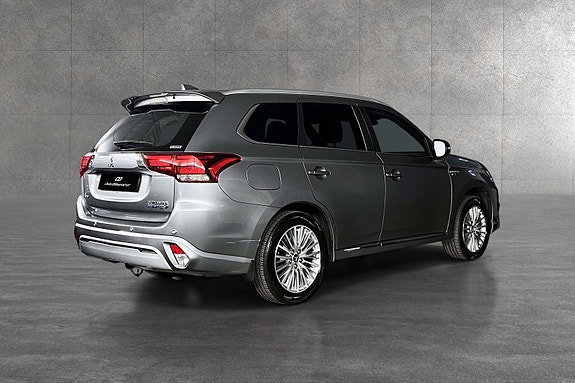 Mitsubishi Outlander 9 of 23