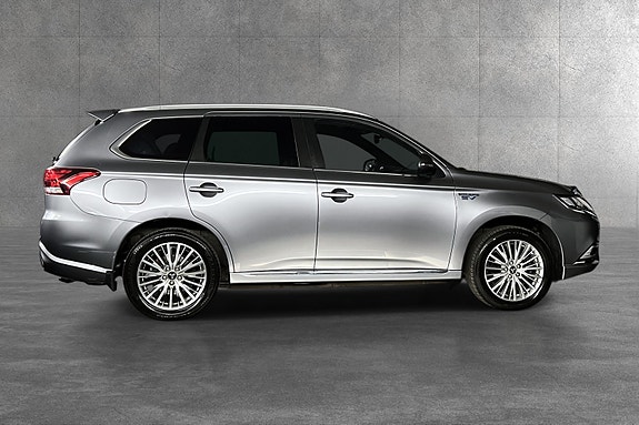 Mitsubishi Outlander 10 of 23