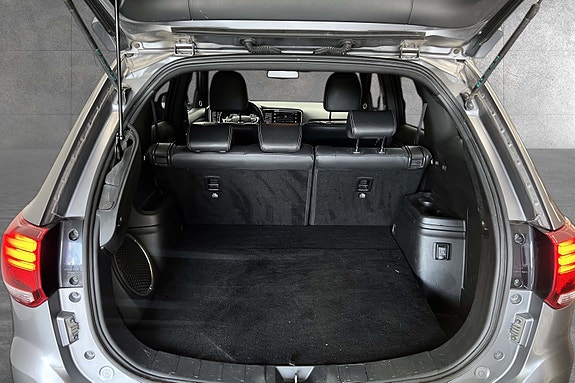 Mitsubishi Outlander 8 of 23