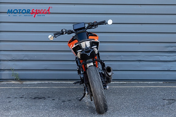 KTM 125 Duke 6 of 8