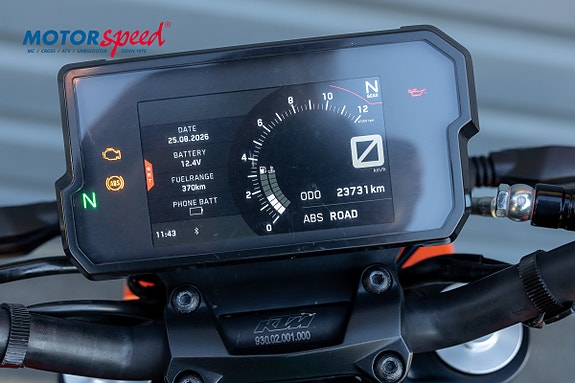 KTM 125 Duke 8 of 8
