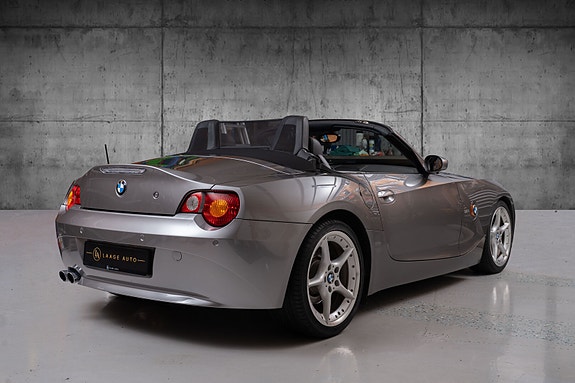 BMW Z4 7 of 30