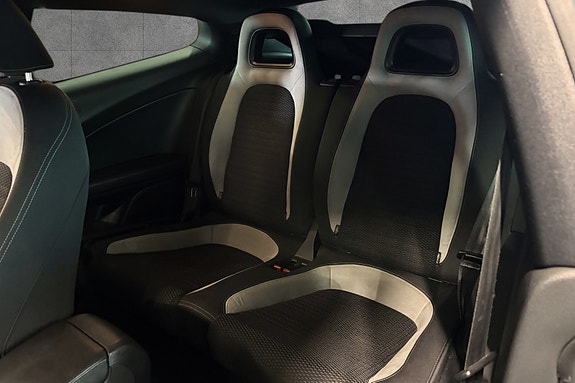 Volkswagen Scirocco 14 of 25