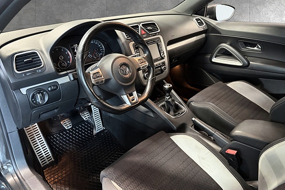 Volkswagen Scirocco 10 of 25