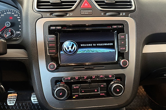 Volkswagen Scirocco 13 of 25