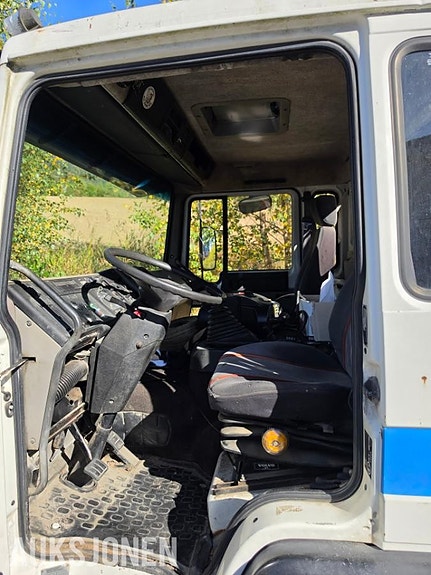 Volvo FL 611 Kranbil Med Palfinger kran 11 of 23