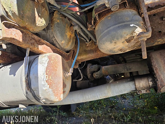 Volvo FL 611 Kranbil Med Palfinger kran 23 of 23