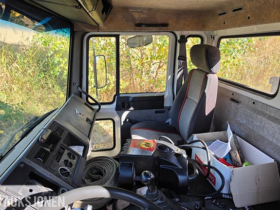 Volvo FL 611 Kranbil Med Palfinger kran 12 of 23