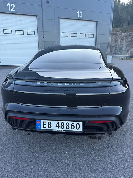 Porsche Taycan Turbo S 8 of 21