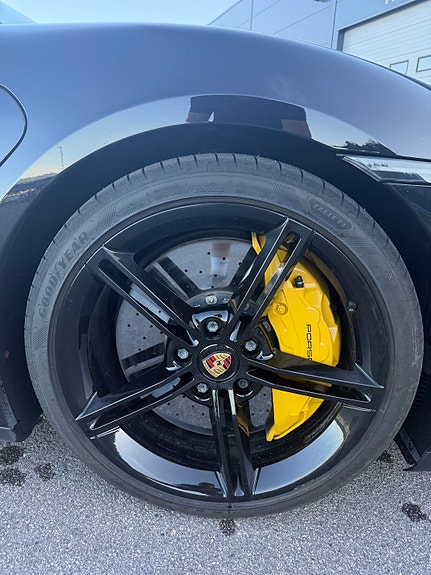 Porsche Taycan Turbo S 6 of 21