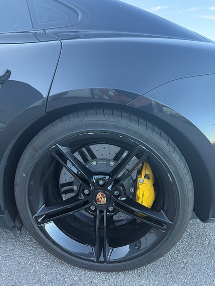 Porsche Taycan Turbo S 10 of 21