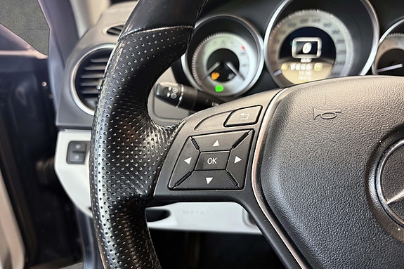 Mercedes-Benz C250 16 of 30