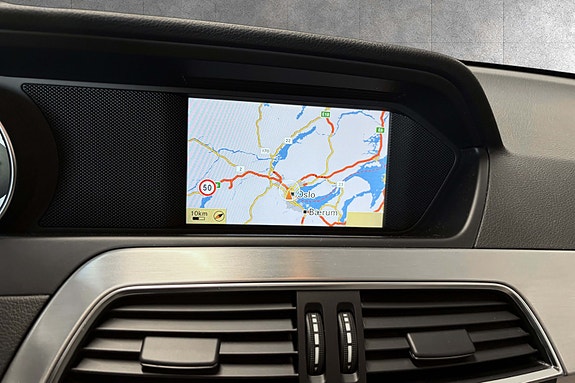 Mercedes-Benz C250 8 of 30