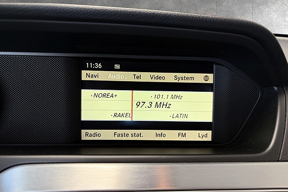 Mercedes-Benz C250 13 of 30