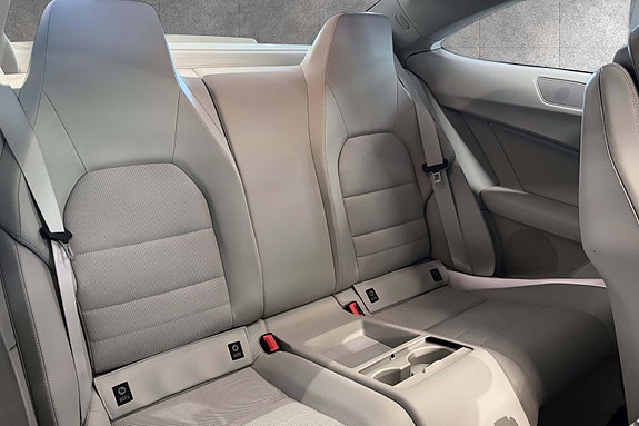 Mercedes-Benz C250 7 of 30