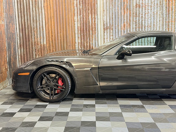Chevrolet Corvette 14 of 30