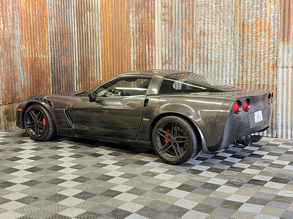 Chevrolet Corvette 12 of 30
