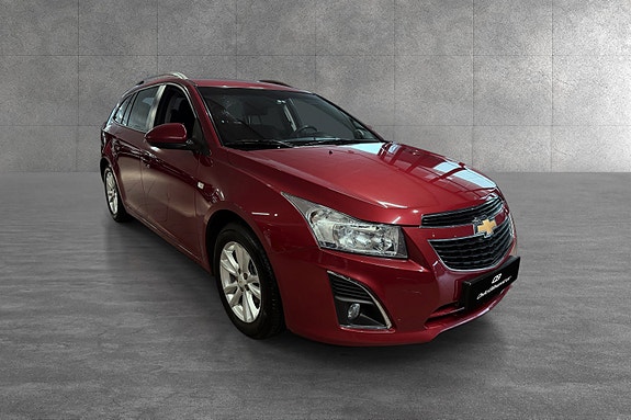 Chevrolet Cruze 4 of 30