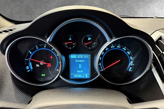 Chevrolet Cruze 20 of 30