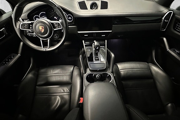 Porsche Cayenne 11 of 20