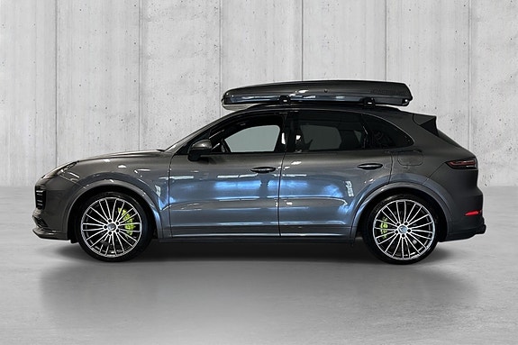 Porsche Cayenne 5 of 20