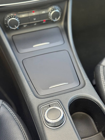Mercedes-Benz GLA180 16 of 21