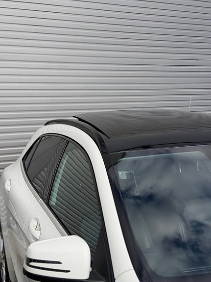 Mercedes-Benz GLA180 5 of 21