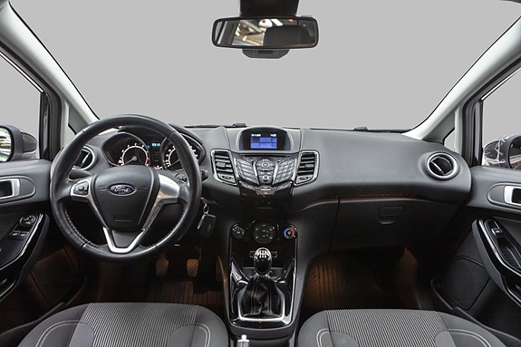 Ford Fiesta 21 of 25