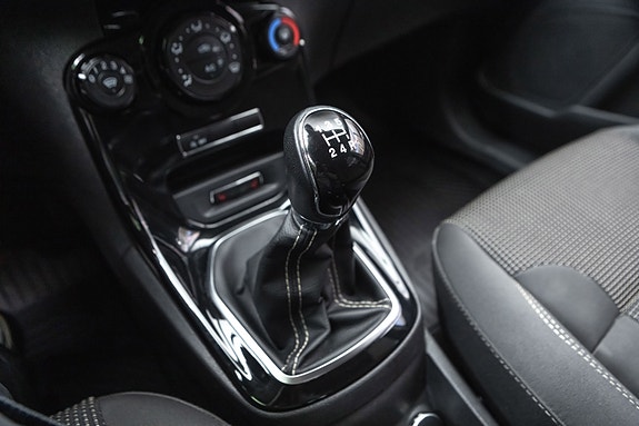 Ford Fiesta 18 of 25