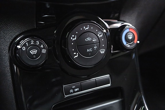 Ford Fiesta 16 of 25