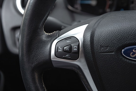 Ford Fiesta 11 of 25