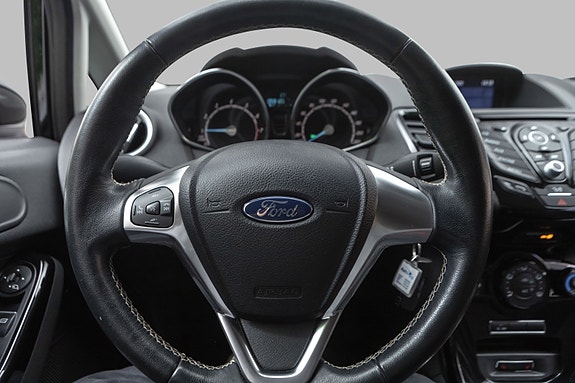Ford Fiesta 10 of 25