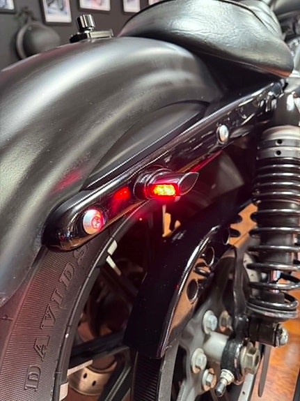 Harley-Davidson XL 883N Iron 13 of 17