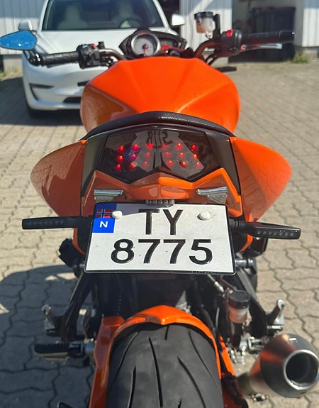 Kawasaki Z 750 3 of 6
