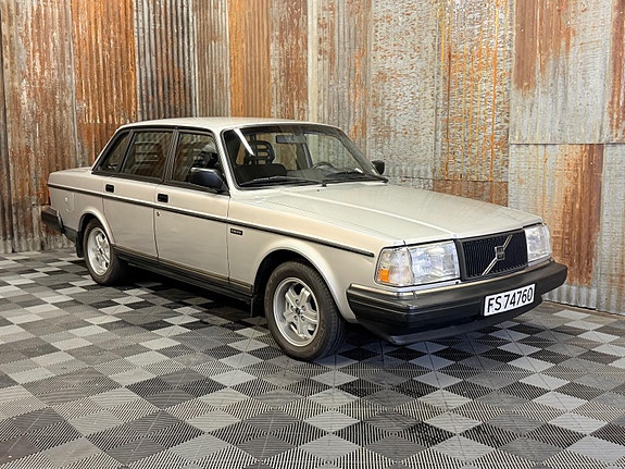 Volvo 240