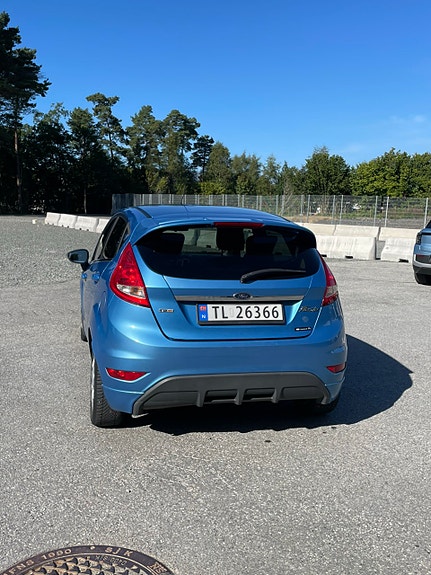 Ford Fiesta 5 of 10