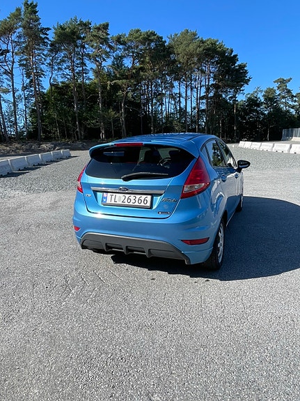 Ford Fiesta 8 of 10