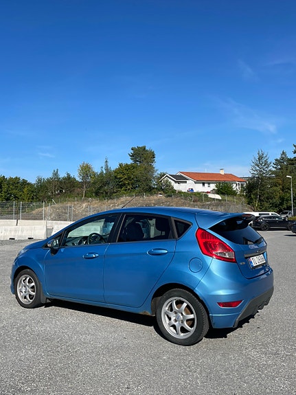 Ford Fiesta 4 of 10