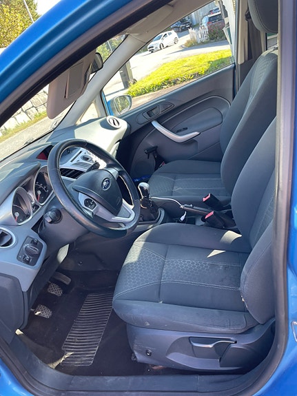 Ford Fiesta 7 of 10