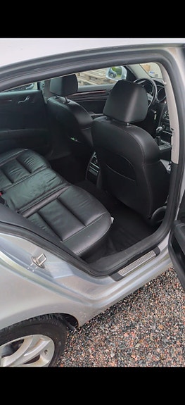 Skoda Superb 8 of 26